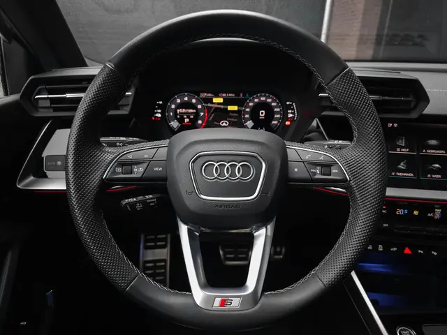Audi A3 Sportback 45 TFSIe S 2023 Hybride Benzine 24