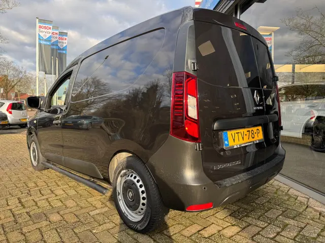 Renault Express 1.5 dCi 95 Comfort / Sidebars 2023 Diesel 10