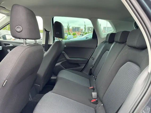 SEAT Arona 1.0 TSI Style 2024 Benzine 10