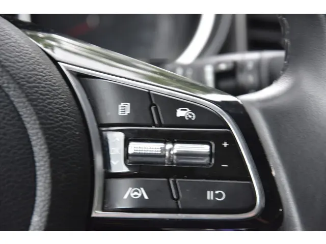 Kia Ceed Sportswagon 1.0 T-GDi DynamicLine 2023 Benzine 10