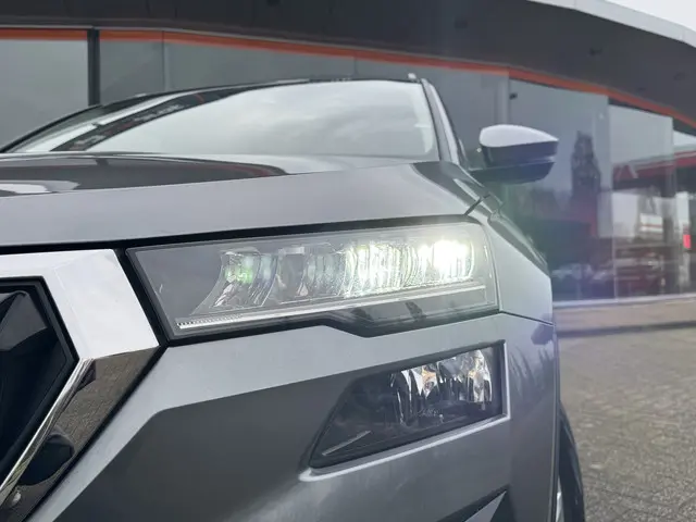 Škoda Karoq 1.5 TSI DSG ACT Ambition 2024 Benzine 10