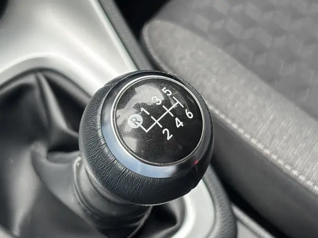 Toyota Yaris 1.5 VVT-i First Edition 2020 Benzine 17