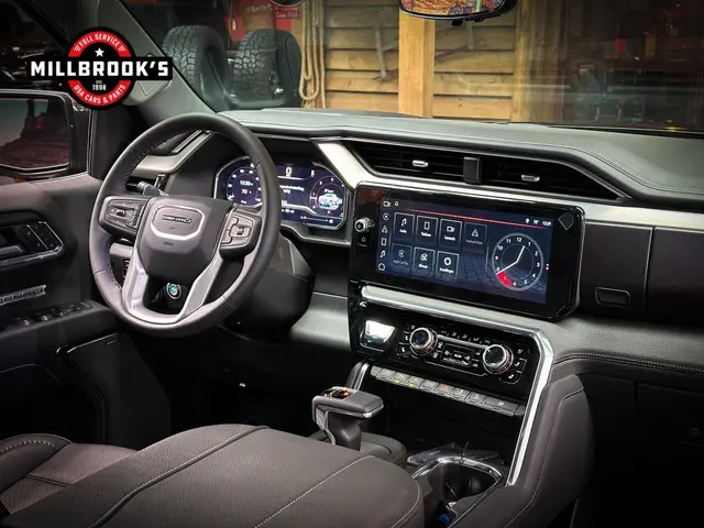 GMC Sierra Denali 6.2L V8, 2024 Benzine 14