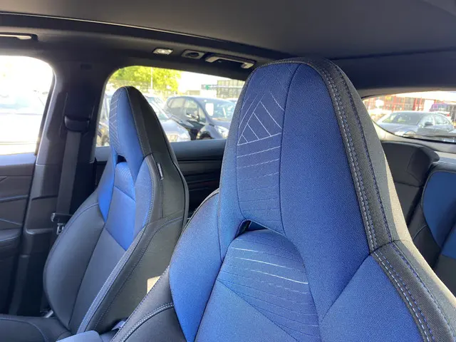 Lynk & Co 01 1.5 2023 Hybride Benzine 30