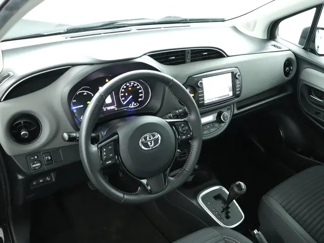 Toyota Yaris 1.5 Hybrid Dynamic 2020 Hybride Benzine 58