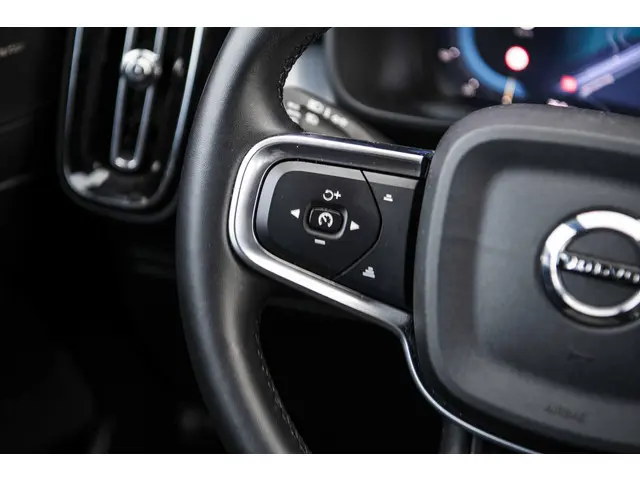 Volvo XC40 2.0 B4 Plus Dark 2025 Benzine 26