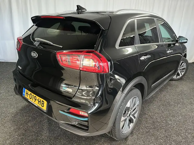 Kia e-Niro ExecutiveLine 64 kWh 2020 Elektrisch 3