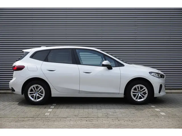 BMW 2 Serie Active Tourer 216i 2024 Benzine 4