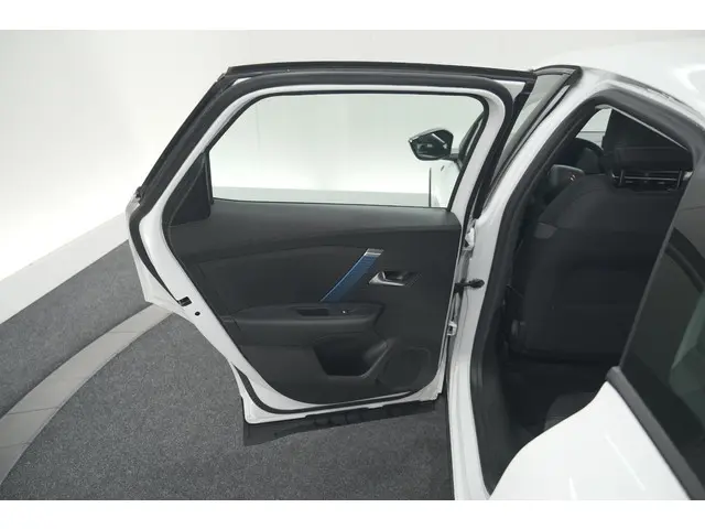 Citroën ë-C4 Feel Pack 50 kWh 2023 Elektrisch 65