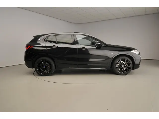 BMW X2 xDrive25e 2021 Hybride Benzine 4