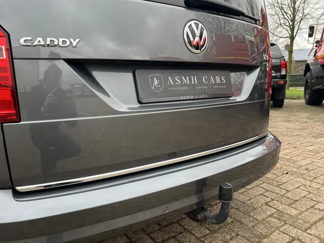 Volkswagen Caddy Maxi 1.4 TSI Trendline 5p 2017 Benzine 6