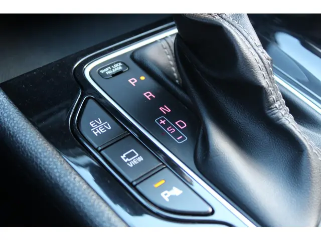 Kia Niro 1.6 GDi PHEV DynamicLine 2022 Hybride Benzine 23