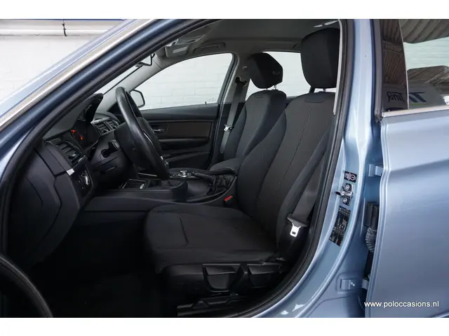 BMW 3 Serie 320i 2012 Benzine 6