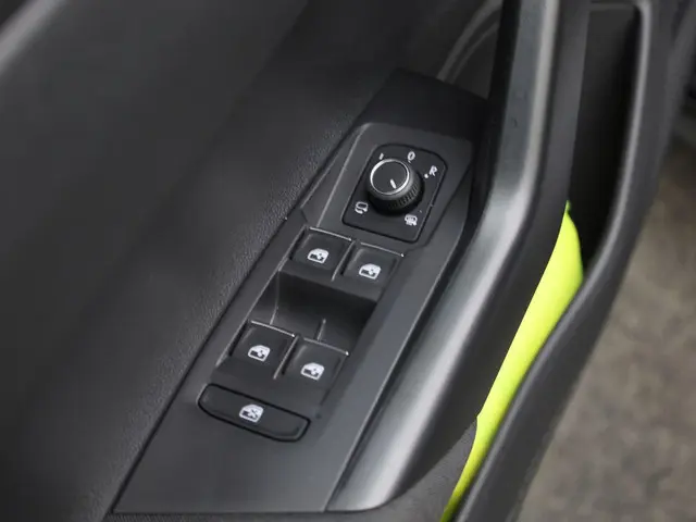 Volkswagen Polo 1.0TSI/95PK R-Line DSG 2025 Benzine 21