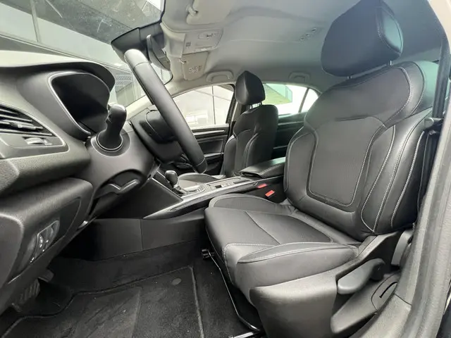Renault Mégane 1.3 TCe 140 EDC Intens 2022 Benzine 7