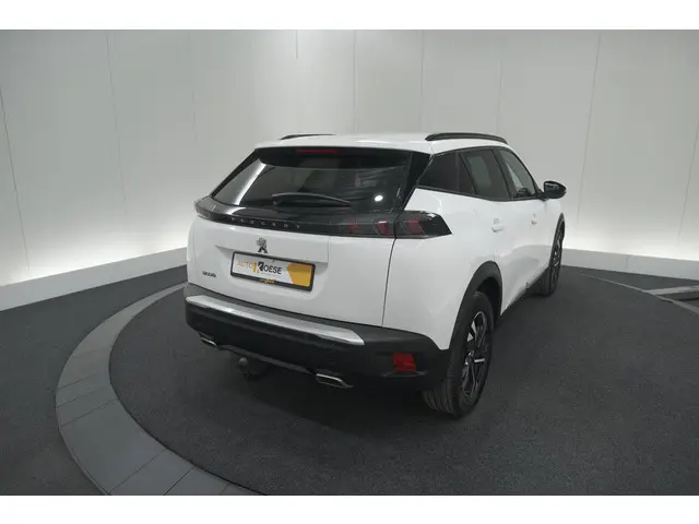 Peugeot 2008 PureTech 130 Allure 2020 Benzine 57