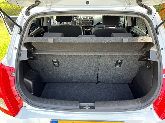 Suzuki Swift 1.6 Sport 2015 Benzine 5