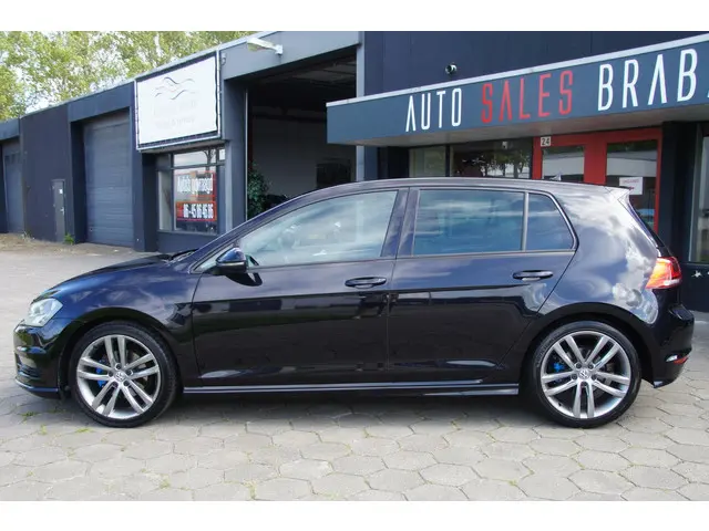 Volkswagen Golf 2