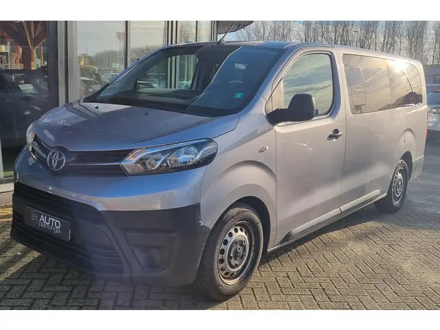 Toyota ProAce Shuttle 1.5 D-4D Cool Long 2022 Diesel 3