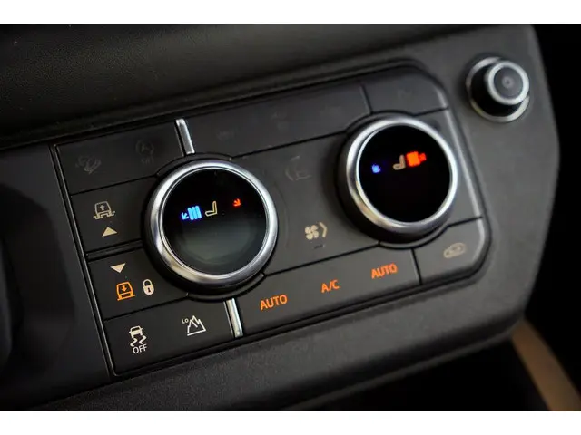 Land Rover Defender 90 3.0 P400 90 X 2021 Benzine 30