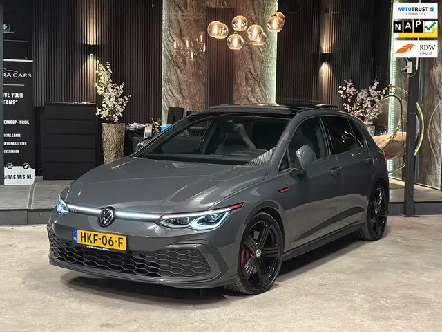 Volkswagen Golf 2.0 TSI GTI|PANO|BOMVOL! 2021 Benzine