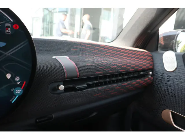 MINI 3-Deurs Cooper E 2024 Elektrisch 15