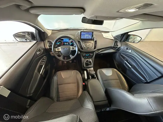 Ford Kuga 1.6 Titanium 2013 Benzine 12