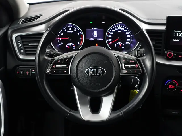 Kia Ceed Sportswagon 1.0 T-GDi DynamicLine- 2021 Benzine 15