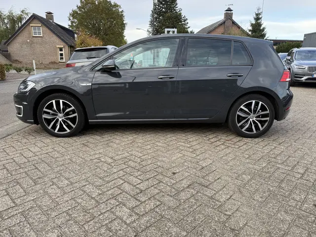 Volkswagen e-Golf e-Golf 2019 Elektrisch 3