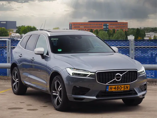 Volvo XC60 2.0 D4 R-Design 2019 Diesel 12
