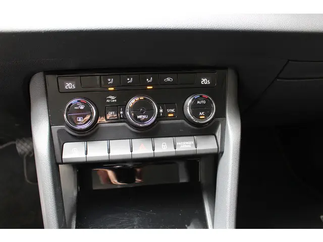 Škoda Karoq 1.0 TSI Business Edition 2021 Benzine 20