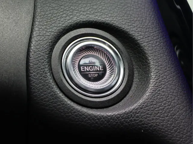 Mercedes-Benz C-Klasse 160 AMG 2020 Benzine 48