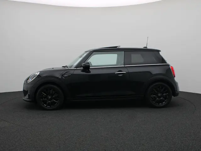 MINI 3-Deurs Cooper 2024 Benzine 4