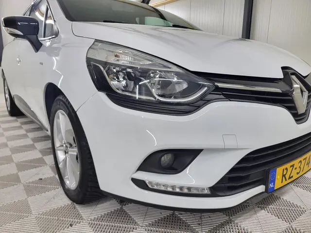 Renault Clio Estate 0.9 TCe Limited 2018 Benzine 6