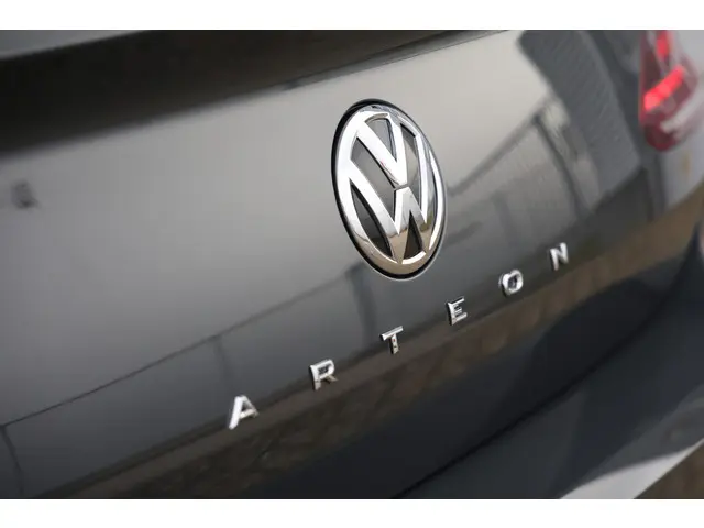 Volkswagen Arteon 2.0 TSI 190PK R-Line 2020 Benzine 17