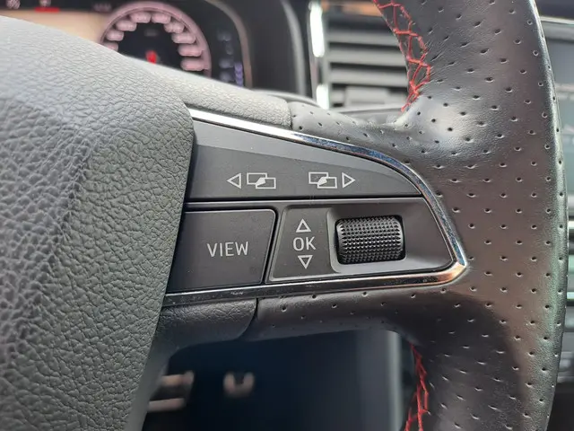SEAT Ateca 1.5 TSI FR Business Intense 2018 Benzine 13