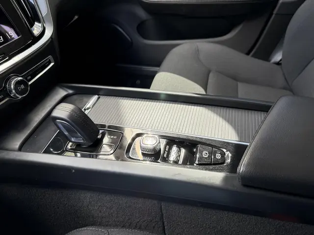 Volvo V60 2.0 B4 Business Pro 2021 Benzine 13