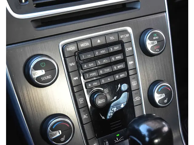 Volvo S60 2.0 T5 Momentum 2013 Benzine 28