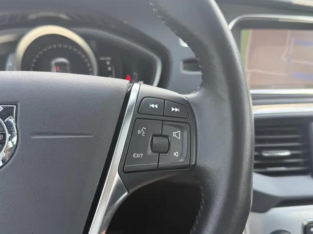 Volvo V40 2.0 T2 Nordic+ 2018 Benzine 18