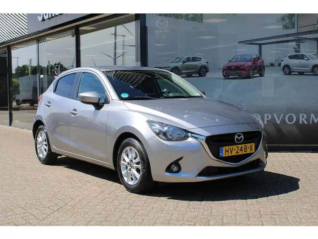 Mazda 2 2