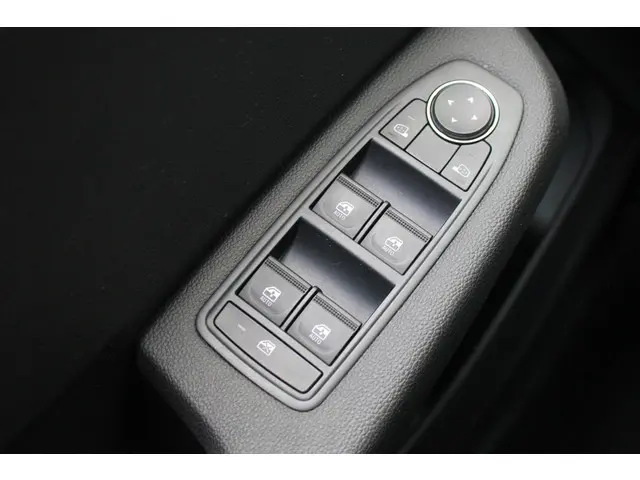 Renault Clio 1.0 TCe 90 GPF evolution 2024 Benzine 16