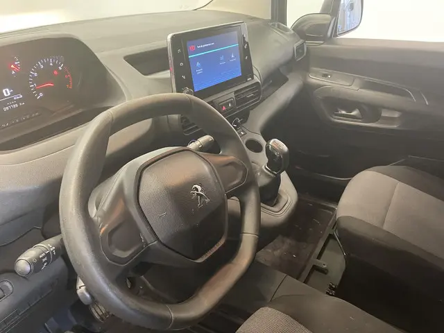 Peugeot Partner 1.6 BlueHDI Premium 2019 Diesel 14