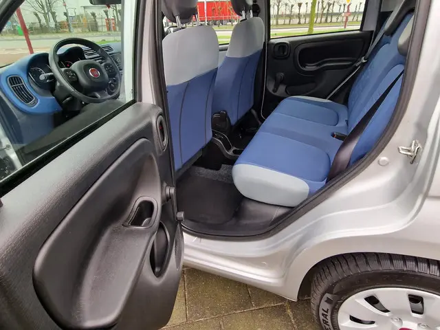 Fiat Panda 0.9 TwinAir Lounge 2016 Benzine 21