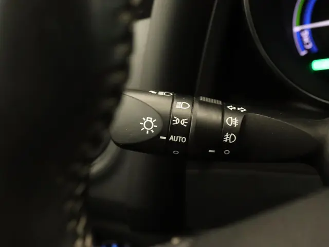 Toyota Auris 1.8 Hybrid Dynamic 2017 Hybride Benzine 19