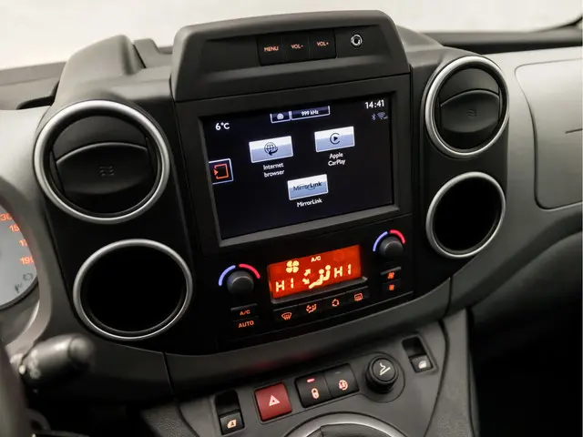 Citroën Berlingo 1.2 PureTech XTR 2017 Benzine 26