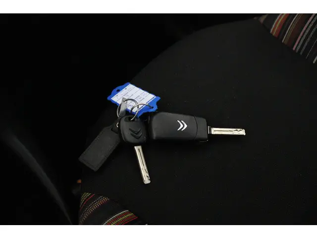Citroën C1 1.0 e-VTi Feel 2014 Benzine 19