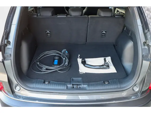 Ford Kuga 2.5 PHEV Cool & Connect 2022 Hybride Benzine 15