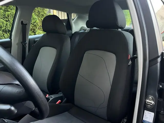 SEAT Ibiza 1.4 Style Prachtige auto 2012 Benzine 12