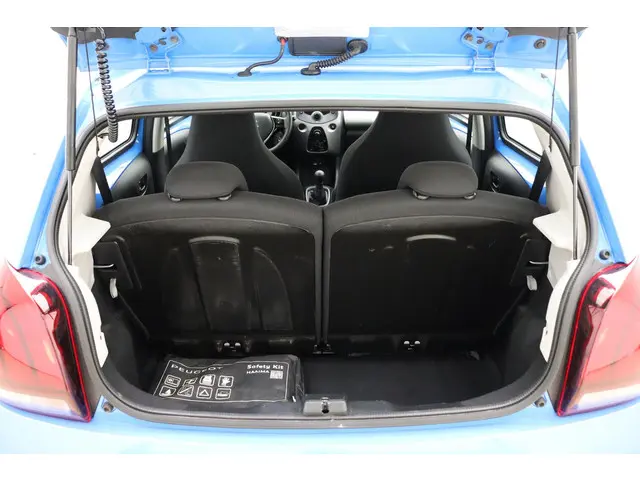 Peugeot 108 1.0 e-VTi Active 2015 Benzine 13