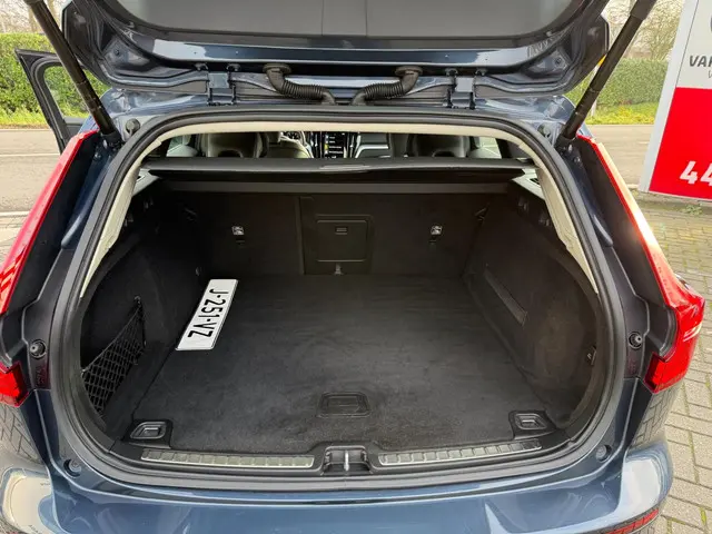 Volvo V60 2.0 T4 Inscription RIJKLAARPRIJS! 2020 Benzine 13